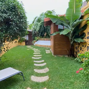 https://casa-rural-la-ganania.in-canary-islands.com